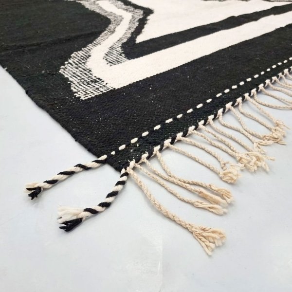 Zwart Tribal Zanafi kelim tapijt