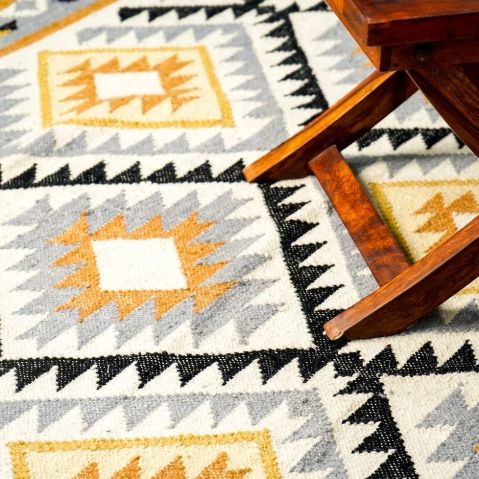 Handgeweven Bright Diamond indian kilim vloerkleed