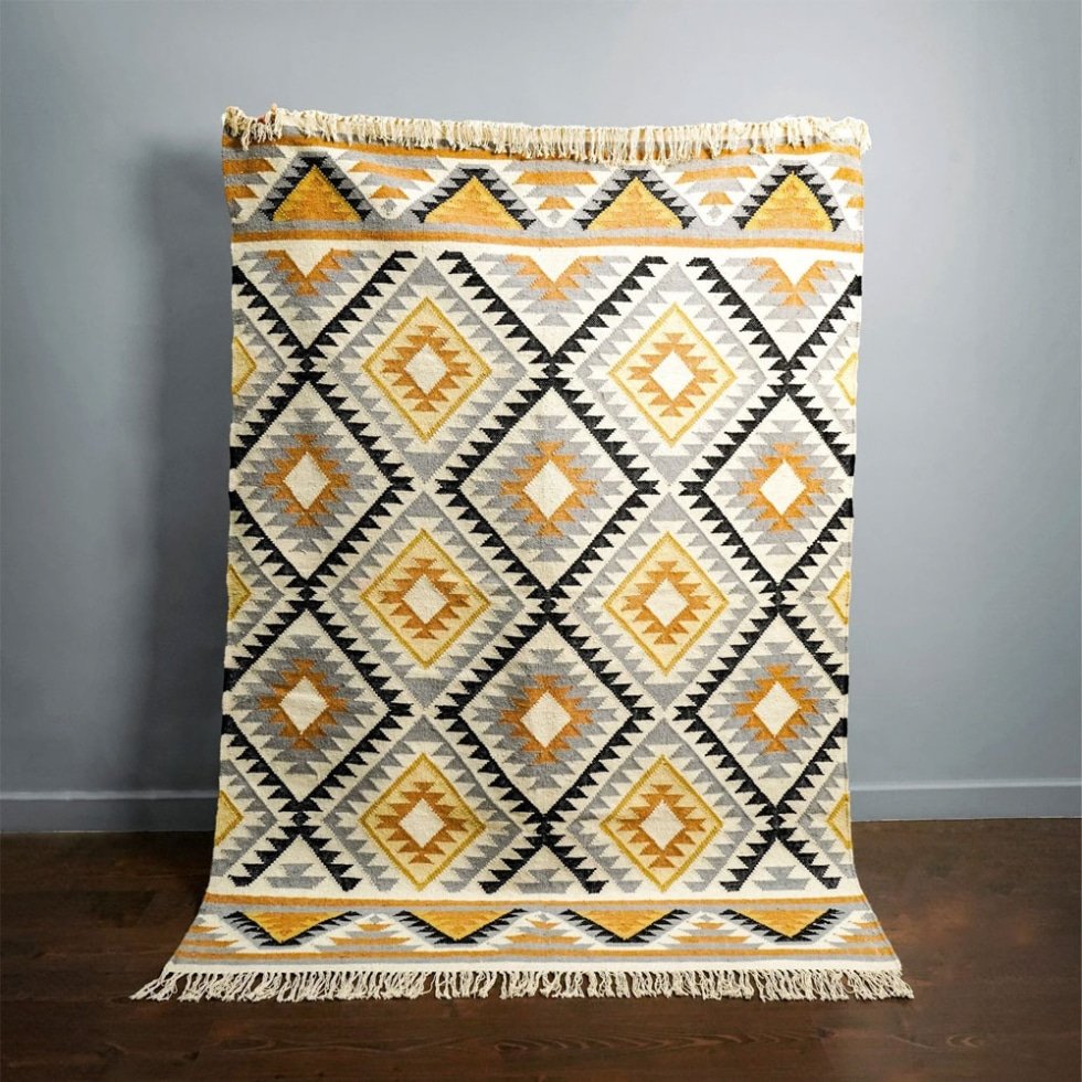 Handgeweven Bright Diamond indian kilim vloerkleed