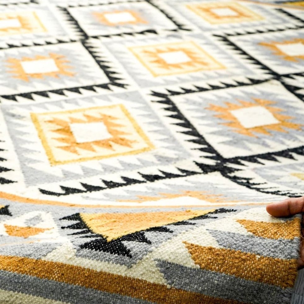 Handgeweven Bright Diamond indian kilim vloerkleed