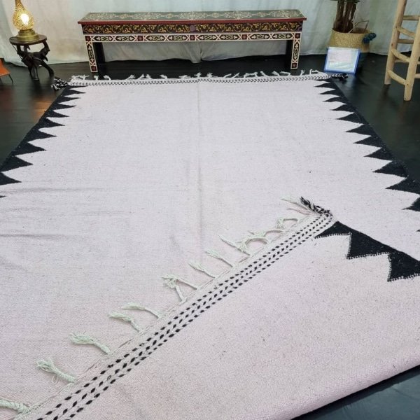 Neutraal Marokkaans kilim vloerkleed