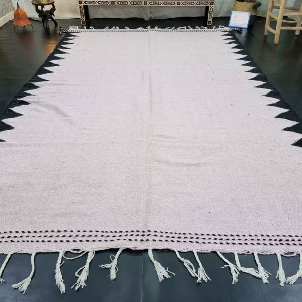 Neutraal Marokkaans kilim vloerkleed