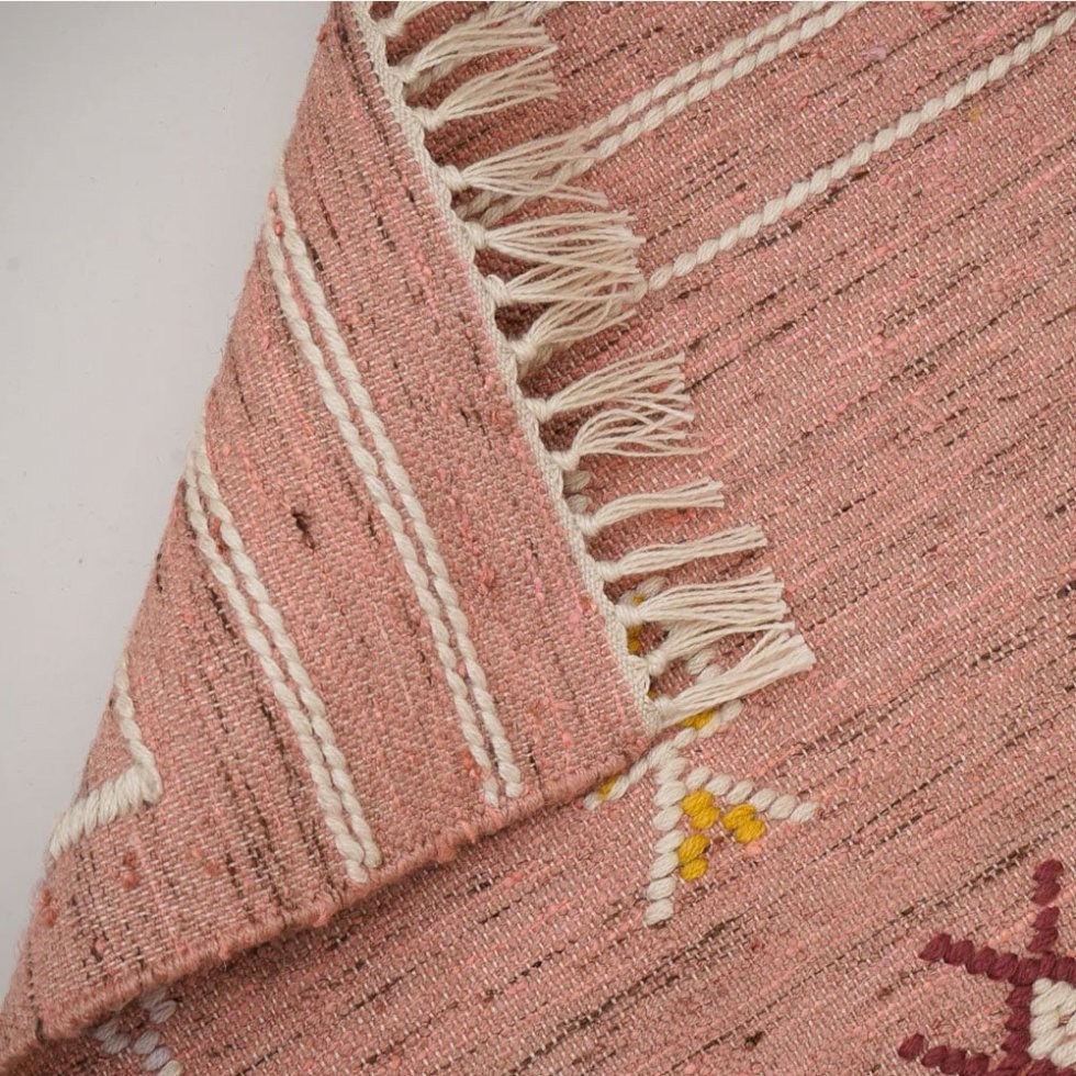Roze kelimdeken in aztec etnische stijl