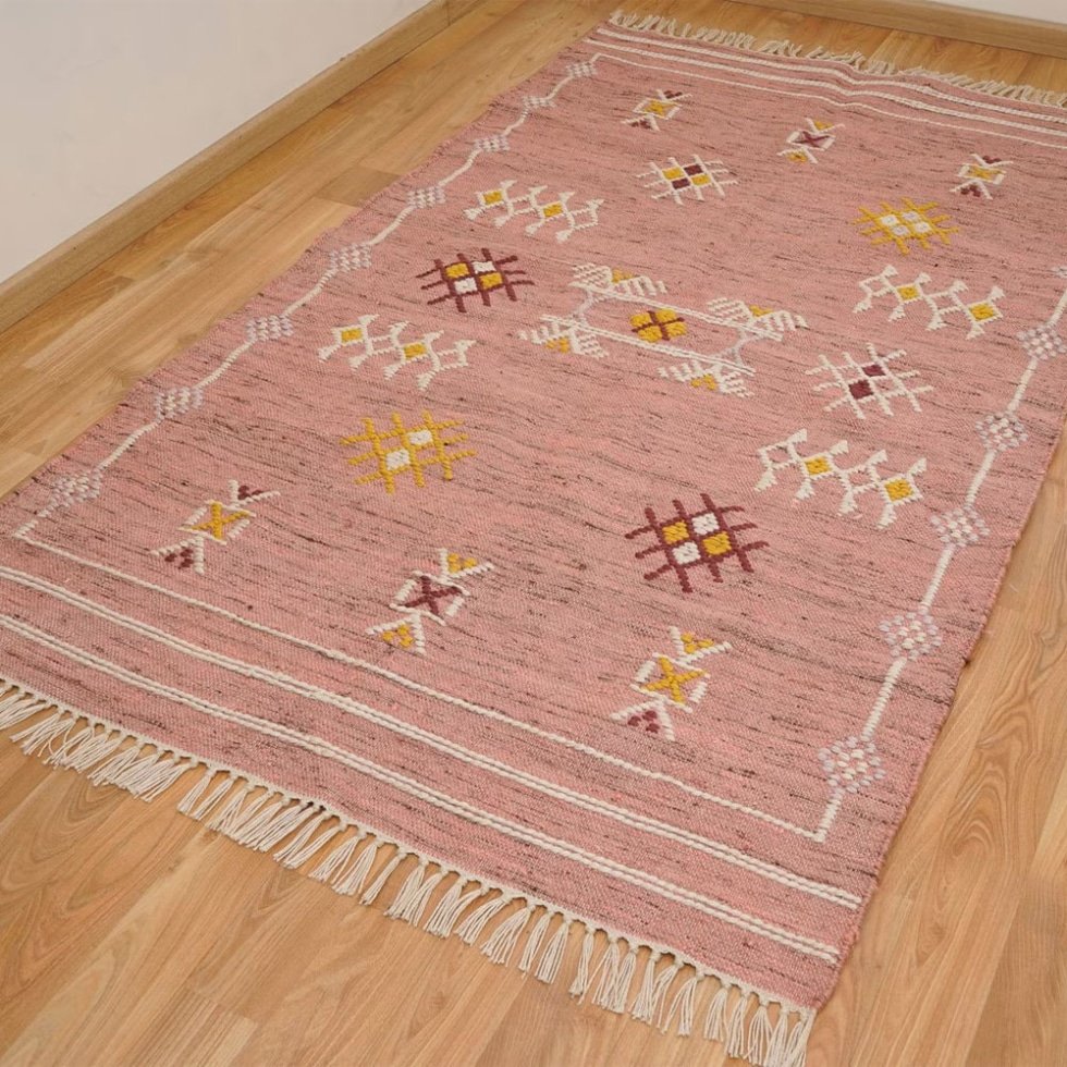 Roze kelimdeken in aztec etnische stijl