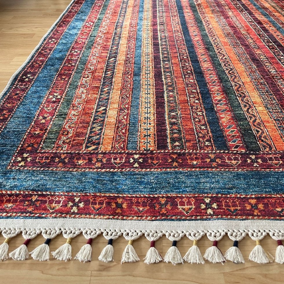 Gestreept turks tapijt in kilim-stijl