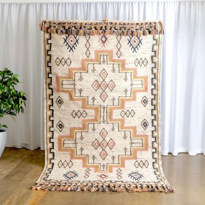 Traditioneel etnisch indisch kilim vloerkleed