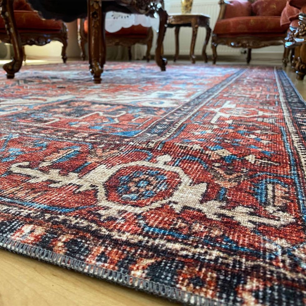 Vintage rood en blauw oosters vloerkleed