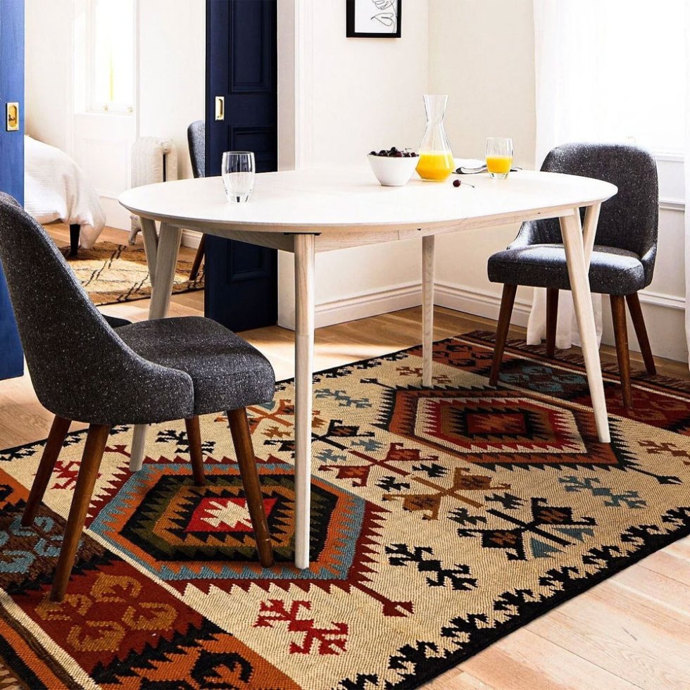Geweven etnisch kilim vloerkleed
