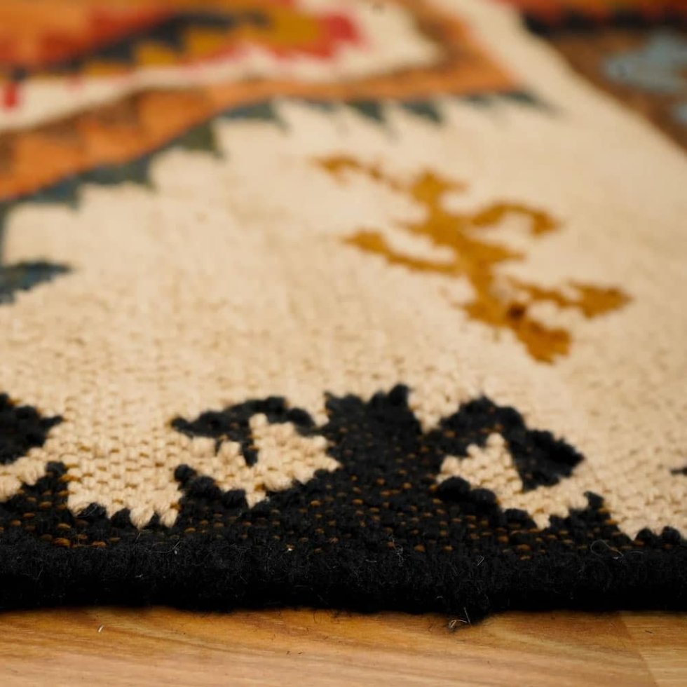 Geweven etnisch kilim vloerkleed