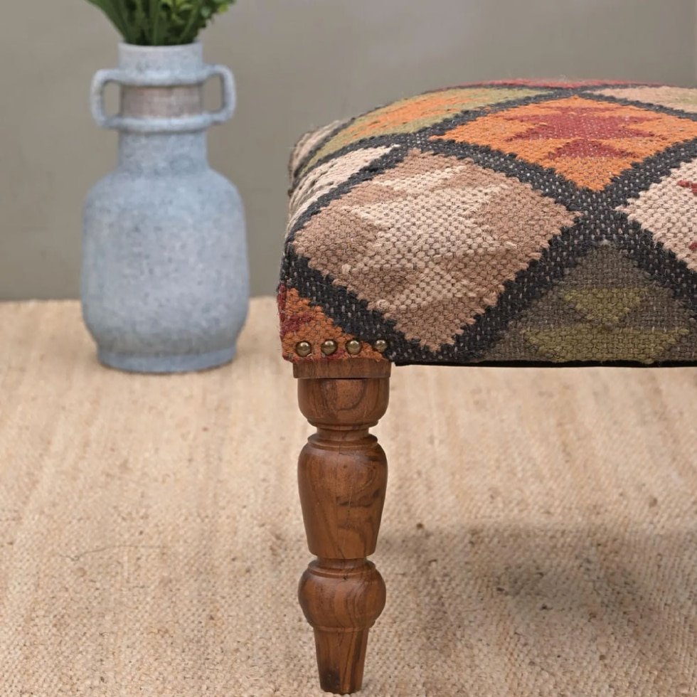 Diamanten kilim voetenbankje