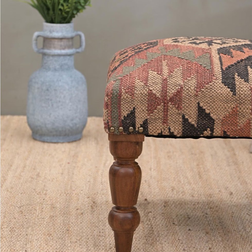 Tribale kilim voetenbank poef