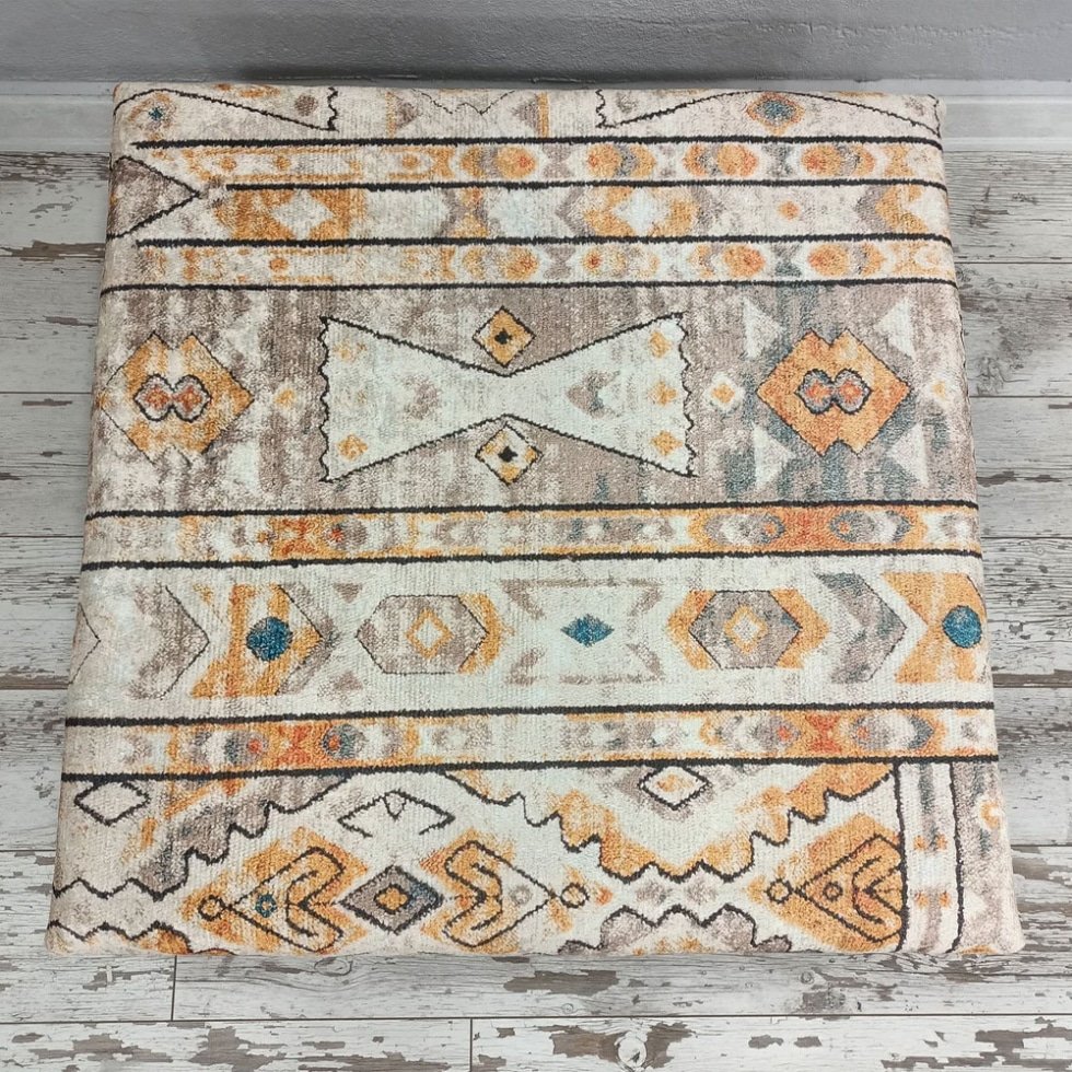 Beige Turkse kelim voetenbank salontafel
