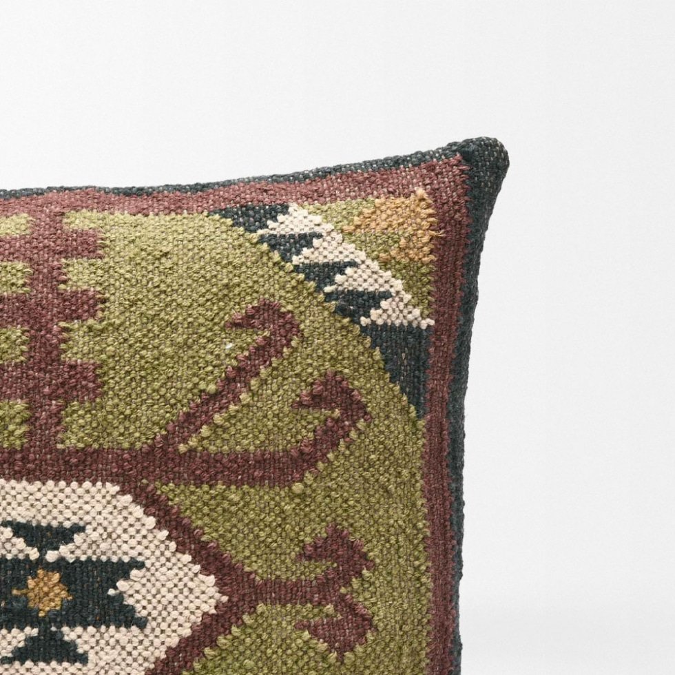 Tribal groene kelim kussens